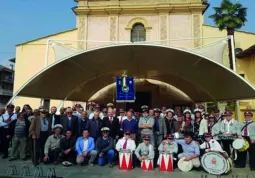 Foto di gruppo della Banda musicale di Castelletto con Chiaffredo Lovera